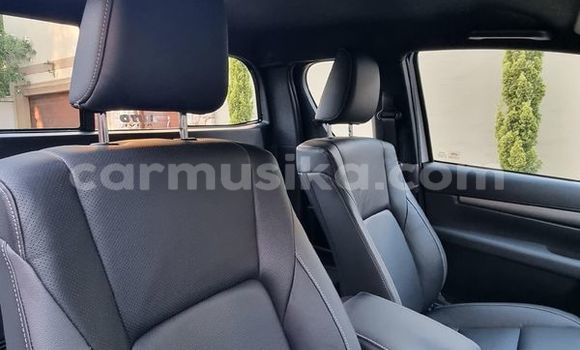 Acheter Occasion Voiture Toyota Hilux Blanc à Beitbridge, Matabeleland South Acheter Occasion Voiture Toyota Hilux Blanc à Beitbridge, Matabeleland South