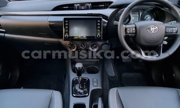 Acheter Occasion Voiture Toyota Hilux Blanc à Beitbridge, Matabeleland South Acheter Occasion Voiture Toyota Hilux Blanc à Beitbridge, Matabeleland South