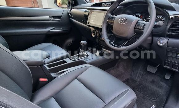 Acheter Occasion Voiture Toyota Hilux Blanc à Beitbridge, Matabeleland South Acheter Occasion Voiture Toyota Hilux Blanc à Beitbridge, Matabeleland South