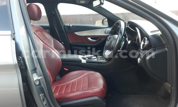 Tenga Tsaru Mercedes‒Benz C–Class Zvimwe Mota in Beitbridge in Matabeleland South Tenga Tsaru Mercedes‒Benz C–Class Zvimwe Mota in Beitbridge in Matabeleland South