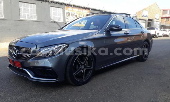 Tenga Tsaru Mercedes‒Benz C–Class Zvimwe Mota in Beitbridge in Matabeleland South Tenga Tsaru Mercedes‒Benz C–Class Zvimwe Mota in Beitbridge in Matabeleland South