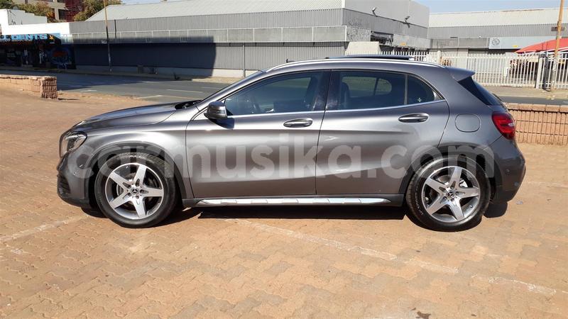 Big with watermark mercedes benz glc 250d matabeleland south beitbridge 28122