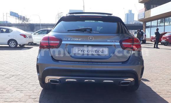 Tenga Tsaru Mercedes-Benz GLC 250D Zvimwe Mota in Beitbridge in Matabeleland South Tenga Tsaru Mercedes-Benz GLC 250D Zvimwe Mota in Beitbridge in Matabeleland South