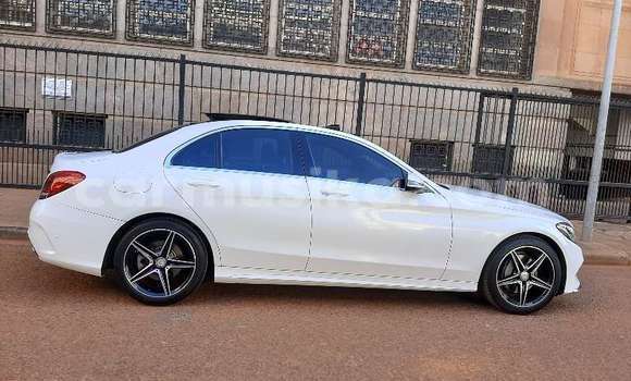 Tenga Tsaru Mercedes-Benz C-Classe Chena Mota in Beitbridge in Matabeleland South Tenga Tsaru Mercedes-Benz C-Classe Chena Mota in Beitbridge in Matabeleland South