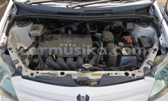 Acheter Occasion Voiture Toyota IST Blanc à Beitbridge, Matabeleland South Acheter Occasion Voiture Toyota IST Blanc à Beitbridge, Matabeleland South