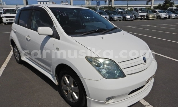 Acheter Occasion Voiture Toyota IST Blanc à Beitbridge, Matabeleland South Acheter Occasion Voiture Toyota IST Blanc à Beitbridge, Matabeleland South