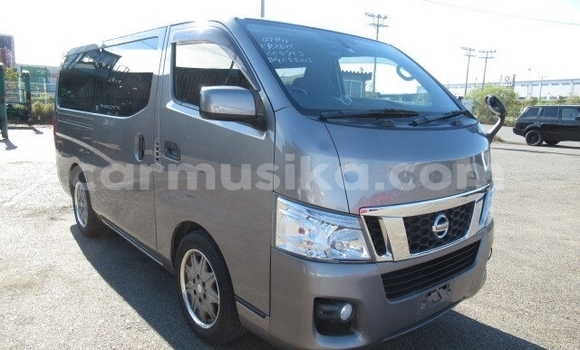 Acheter Occasion Voiture Nissan Caravan Gris à Beitbridge, Matabeleland South Acheter Occasion Voiture Nissan Caravan Gris à Beitbridge, Matabeleland South