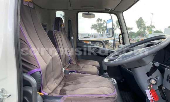Acheter Occasion Utilitaire Mitsubishi Fuso Blanc à Beitbridge, Matabeleland South Acheter Occasion Utilitaire Mitsubishi Fuso Blanc à Beitbridge, Matabeleland South