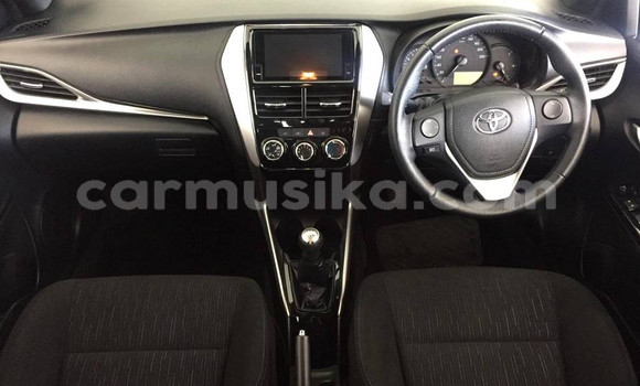 Acheter Occasion Voiture Toyota Yaris Blanc à Beitbridge, Matabeleland South Acheter Occasion Voiture Toyota Yaris Blanc à Beitbridge, Matabeleland South