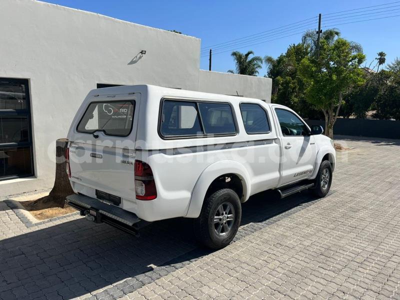 Big with watermark toyota hilux matabeleland south beitbridge 28132