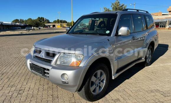 Acheter Occasion Voiture Mitsubishi Pajero Gris à Beitbridge, Matabeleland South Acheter Occasion Voiture Mitsubishi Pajero Gris à Beitbridge, Matabeleland South
