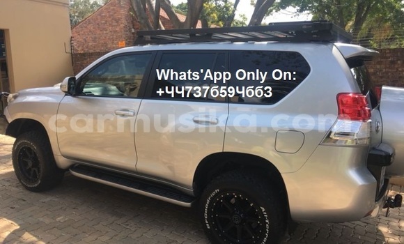 Acheter Occasion Voiture Toyota Land Cruiser Prado Gris à Harare, Harare Acheter Occasion Voiture Toyota Land Cruiser Prado Gris à Harare, Harare