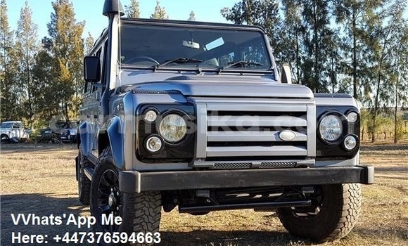Buy Used Land Rover Defender Silver Car in Harare in Harare