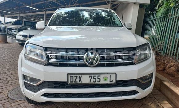 Tenga Tsaru Volkswagen Amarok Chena Mota in Beitbridge in Matabeleland South