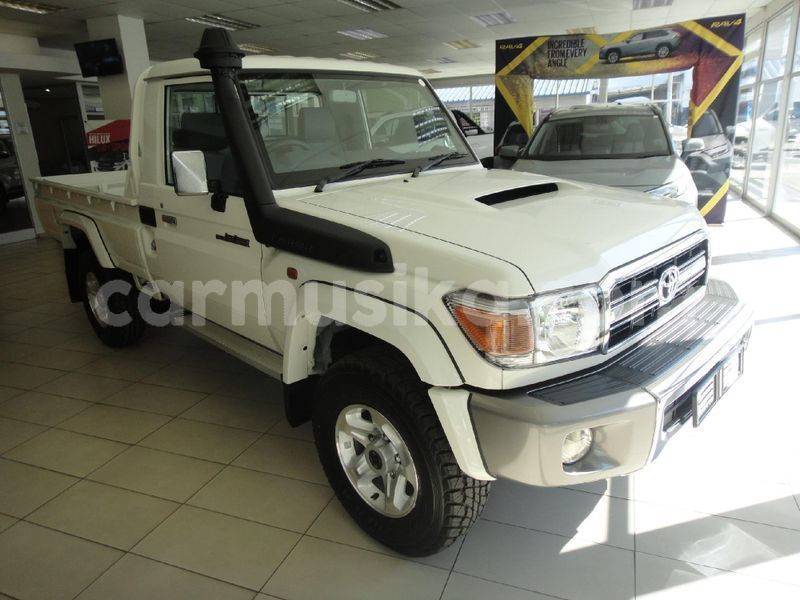 Big with watermark toyota land cruiser matabeleland south beitbridge 28168