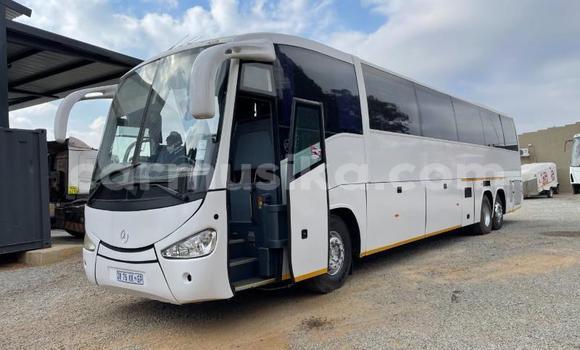 Acheter Occasion Utilitaire Mercedes‒Benz Sprinter Blanc à Beitbridge, Matabeleland South Acheter Occasion Utilitaire Mercedes‒Benz Sprinter Blanc à Beitbridge, Matabeleland South