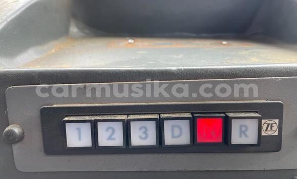 Acheter Occasion Utilitaire Mercedes‒Benz Sprinter Blanc à Beitbridge, Matabeleland South Acheter Occasion Utilitaire Mercedes‒Benz Sprinter Blanc à Beitbridge, Matabeleland South