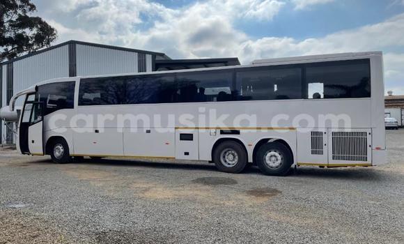 Acheter Occasion Utilitaire Mercedes‒Benz Sprinter Blanc à Beitbridge, Matabeleland South Acheter Occasion Utilitaire Mercedes‒Benz Sprinter Blanc à Beitbridge, Matabeleland South