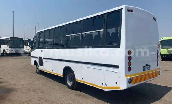 Nunua Ilio tumika TATA Xenon Nyeupe Gari ndani ya Beitbridge nchini Matabeleland Kusini Nunua Ilio tumika TATA Xenon Nyeupe Gari ndani ya Beitbridge nchini Matabeleland Kusini