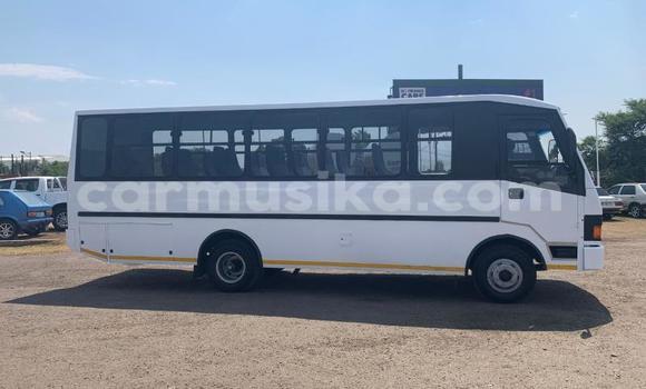 Nunua Ilio tumika TATA Xenon Nyeupe Gari ndani ya Beitbridge nchini Matabeleland Kusini Nunua Ilio tumika TATA Xenon Nyeupe Gari ndani ya Beitbridge nchini Matabeleland Kusini