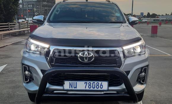 Buy Used Toyota Hilux Silver Car in Beitbridge in Matabeleland South Buy Used Toyota Hilux Silver Car in Beitbridge in Matabeleland South