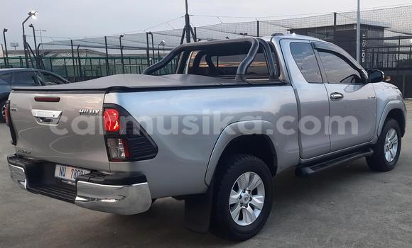 Buy Used Toyota Hilux Silver Car in Beitbridge in Matabeleland South Buy Used Toyota Hilux Silver Car in Beitbridge in Matabeleland South