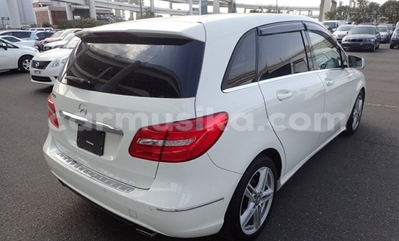 Nunua Ilio tumika Mercedes‒Benz B-klasse Nyeupe Gari ndani ya Beitbridge nchini Matabeleland Kusini Nunua Ilio tumika Mercedes‒Benz B-klasse Nyeupe Gari ndani ya Beitbridge nchini Matabeleland Kusini