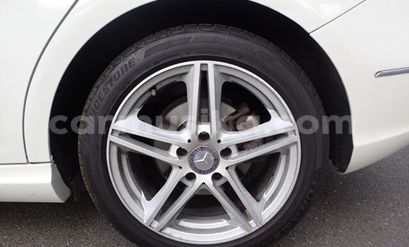 Nunua Ilio tumika Mercedes‒Benz B-klasse Nyeupe Gari ndani ya Beitbridge nchini Matabeleland Kusini Nunua Ilio tumika Mercedes‒Benz B-klasse Nyeupe Gari ndani ya Beitbridge nchini Matabeleland Kusini