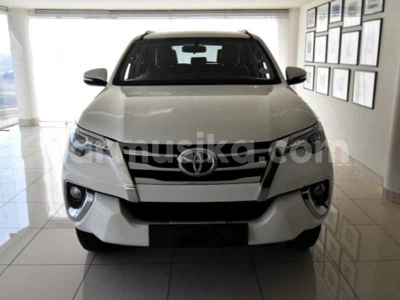 Big with watermark toyota fortuner matabeleland south beitbridge 28178