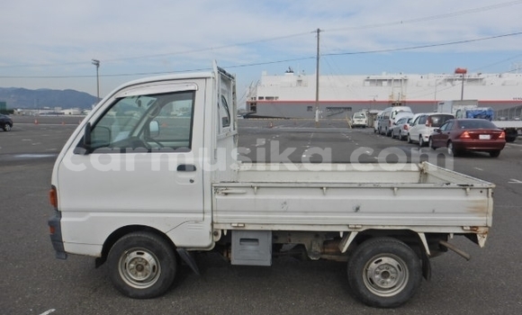 Tenga Tsaru Mitsubishi Minicab Chena Mota in Beitbridge in Matabeleland South Tenga Tsaru Mitsubishi Minicab Chena Mota in Beitbridge in Matabeleland South