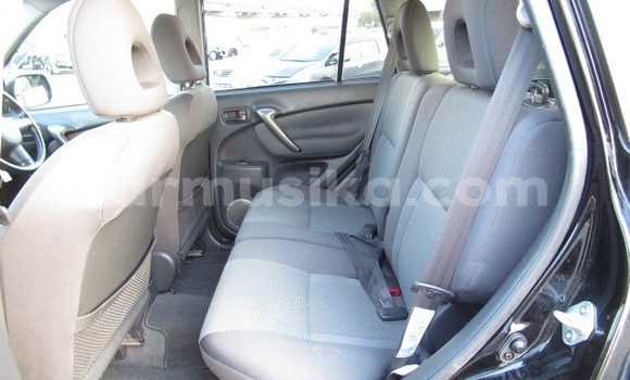 Tenga Tsaru Toyota RAV4 Nhema Mota in Beitbridge in Matabeleland South Tenga Tsaru Toyota RAV4 Nhema Mota in Beitbridge in Matabeleland South