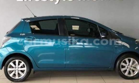 Acheter Occasion Voiture Toyota Yaris Bleu à Beitbridge, Matabeleland South Acheter Occasion Voiture Toyota Yaris Bleu à Beitbridge, Matabeleland South