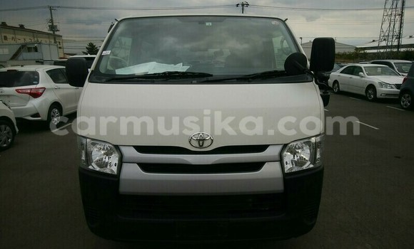 Acheter Occasion Voiture Toyota Hiace Blanc à Beitbridge, Matabeleland South