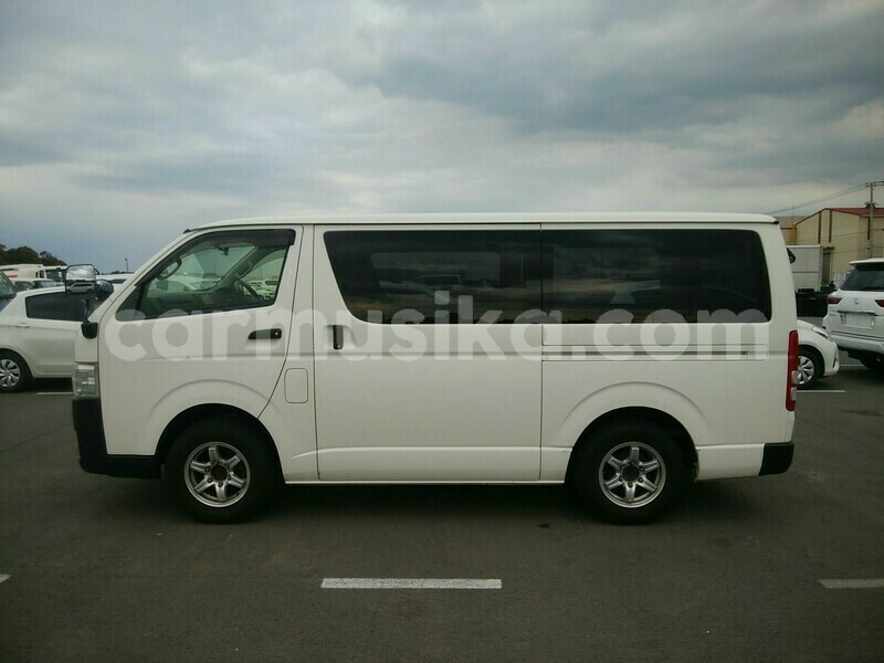 Big with watermark toyota hiace matabeleland south beitbridge 28187