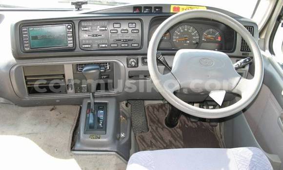 Acheter Occasion Voiture Toyota Coaster Marron à Beitbridge, Matabeleland South Acheter Occasion Voiture Toyota Coaster Marron à Beitbridge, Matabeleland South
