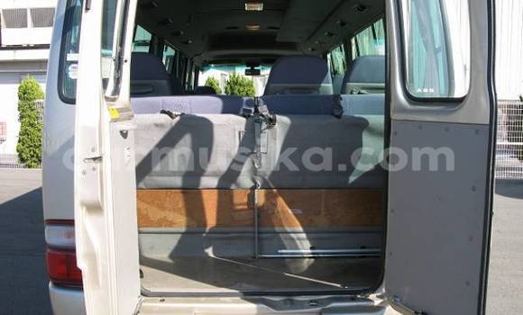 Acheter Occasion Voiture Toyota Coaster Marron à Beitbridge, Matabeleland South Acheter Occasion Voiture Toyota Coaster Marron à Beitbridge, Matabeleland South