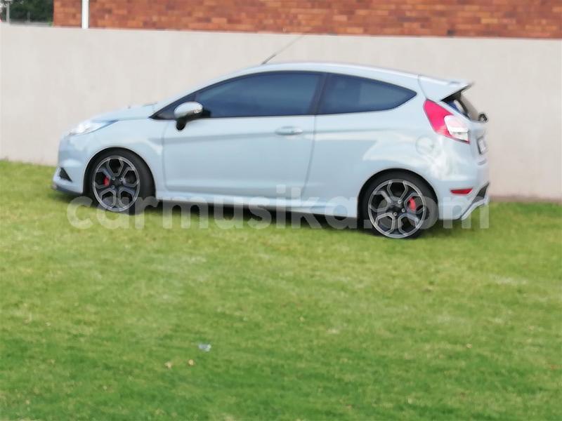 Big with watermark ford fiesta st matabeleland south beitbridge 28189