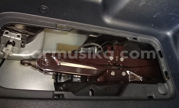 Nunua Ilio tumika Toyota Noah Fedha Gari ndani ya Beitbridge nchini Matabeleland Kusini Nunua Ilio tumika Toyota Noah Fedha Gari ndani ya Beitbridge nchini Matabeleland Kusini