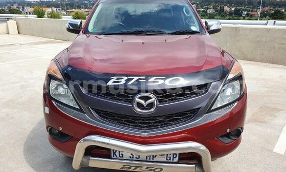 Tenga Tsaru Mazda BT-50 Tsvuku Mota in Beitbridge in Matabeleland South