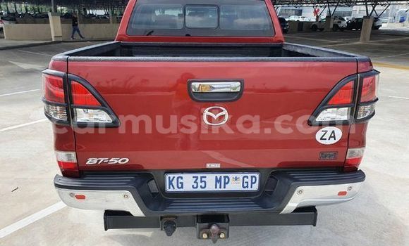 Acheter Occasion Voiture Mazda BT-50 Rouge à Beitbridge, Matabeleland South Acheter Occasion Voiture Mazda BT-50 Rouge à Beitbridge, Matabeleland South