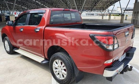 Acheter Occasion Voiture Mazda BT-50 Rouge à Beitbridge, Matabeleland South Acheter Occasion Voiture Mazda BT-50 Rouge à Beitbridge, Matabeleland South