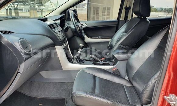 Acheter Occasion Voiture Mazda BT-50 Rouge à Beitbridge, Matabeleland South Acheter Occasion Voiture Mazda BT-50 Rouge à Beitbridge, Matabeleland South