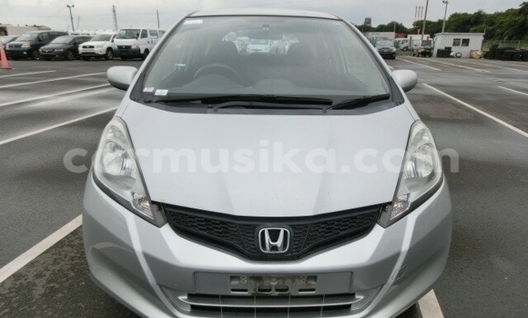 Buy Used Honda Fit Silver Car in Beitbridge in Matabeleland South