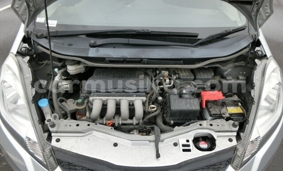 Nunua Ilio tumika Honda Fit Fedha Gari ndani ya Beitbridge nchini Matabeleland Kusini Nunua Ilio tumika Honda Fit Fedha Gari ndani ya Beitbridge nchini Matabeleland Kusini