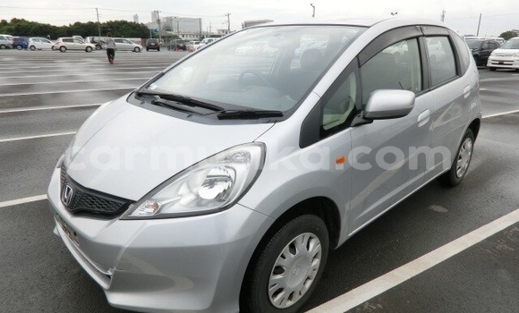 Nunua Ilio tumika Honda Fit Fedha Gari ndani ya Beitbridge nchini Matabeleland Kusini Nunua Ilio tumika Honda Fit Fedha Gari ndani ya Beitbridge nchini Matabeleland Kusini