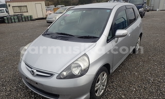 Tenga Tsaru Honda Fit Sirivha Mota in Beitbridge in Matabeleland South