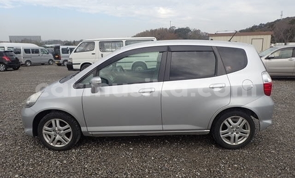 Acheter Occasion Voiture Honda Fit Gris à Beitbridge, Matabeleland South Acheter Occasion Voiture Honda Fit Gris à Beitbridge, Matabeleland South