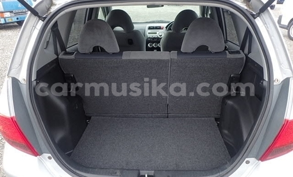 Acheter Occasion Voiture Honda Fit Gris à Beitbridge, Matabeleland South Acheter Occasion Voiture Honda Fit Gris à Beitbridge, Matabeleland South