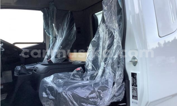 Acheter Occasion Utilitaire Mitsubishi Fuso Blanc à Beitbridge, Matabeleland South Acheter Occasion Utilitaire Mitsubishi Fuso Blanc à Beitbridge, Matabeleland South