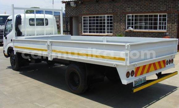 Acheter Occasion Voiture Toyota Dyna Blanc à Beitbridge, Matabeleland South Acheter Occasion Voiture Toyota Dyna Blanc à Beitbridge, Matabeleland South